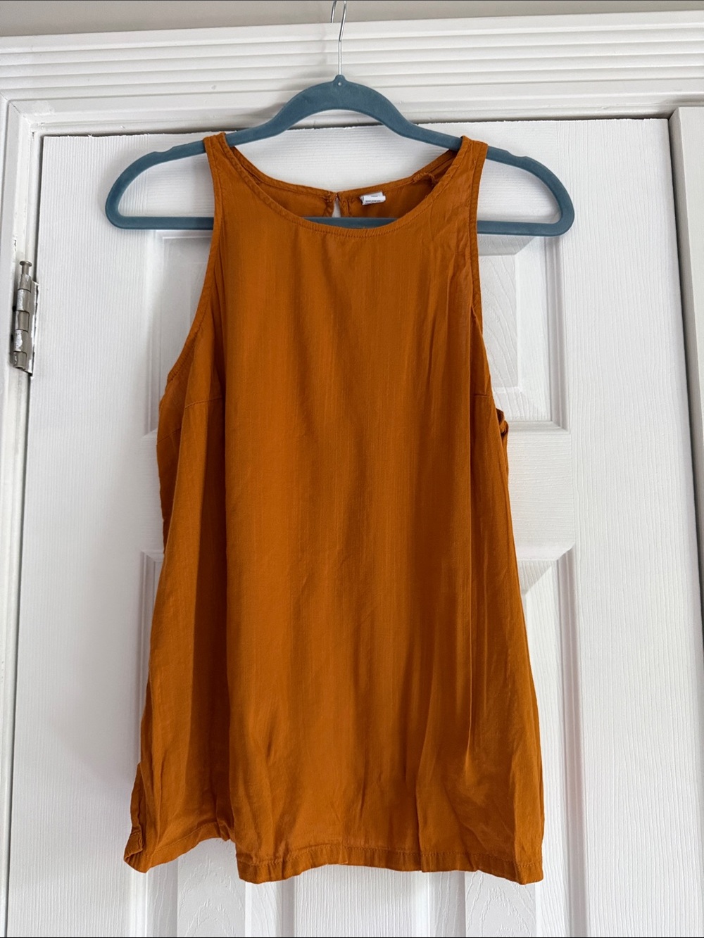 Sleeveless Tank in Rust